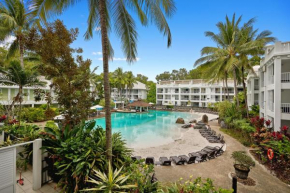 Whispering Palms At The Beach Club Palm Cove